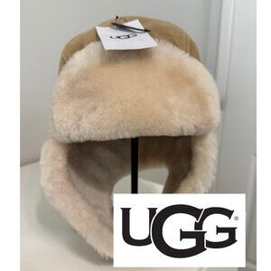UGG women’s suede and sheepskin Cozy Tan and Cream Hat-OS NWT
